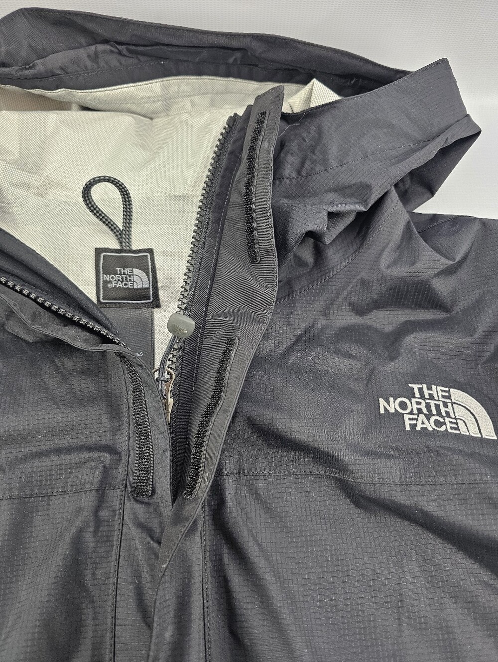 The North Face Men’s Venture 2 Waterproof Vented Hooded Rain Jacket Size XL - Picture 8 of 12